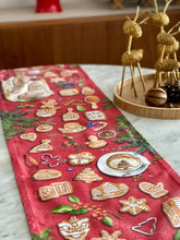 Load image into Gallery viewer, Table Runner "HK Gigerbread" TR32
