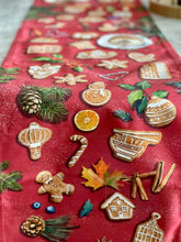 Load image into Gallery viewer, Table Runner "HK Gigerbread" TR32