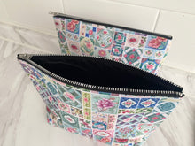 Load image into Gallery viewer, Pouch "Peranakan Tiles" P15