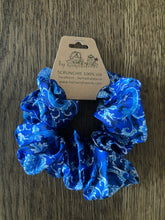 Load image into Gallery viewer, Silk Scrunchies "Dragon" SS08