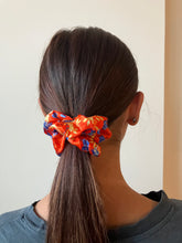 Load image into Gallery viewer, Silk Scrunchies "Birds & Butterflies" SS02