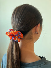 Load image into Gallery viewer, Silk Scrunchies "Birds & Butterflies" SS02