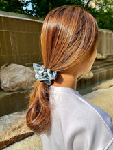 Load image into Gallery viewer, Silk Scrunchies "Grey Flowers" SS25G