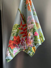 Load image into Gallery viewer, Tea Towel "Tropical flowers" TT35