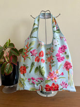 Load image into Gallery viewer, Shopping Bag "Tropical Flowers" SB35