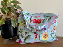 Load image into Gallery viewer, Shopping Bag "Tropical Flowers" SB35