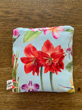 Load image into Gallery viewer, Shopping Bag "Tropical Flowers" SB35
