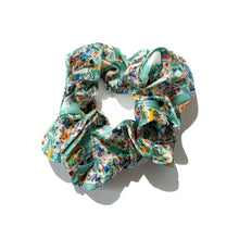 Load image into Gallery viewer, Silk Scrunchies "Vintage Mahjong" SS19