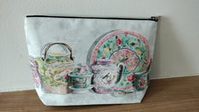 Load image into Gallery viewer, Pouch "Peranakan Teapots" P30
