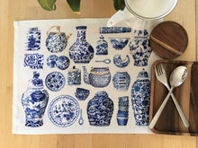 Load image into Gallery viewer, Placemat "Chinese Porcelain"