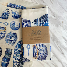 Load image into Gallery viewer, Placemat "Chinese Porcelain"