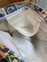 Load image into Gallery viewer, Tote Bag "Peranakan Tiles" TB15
