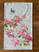 Load image into Gallery viewer, Tea Towel "Bauhinia" TT01