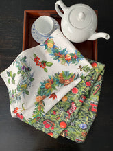 Load image into Gallery viewer, Tea Towel "Christmas Wreath"