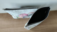 Load image into Gallery viewer, Pouch "Peranakan Teapots" P30