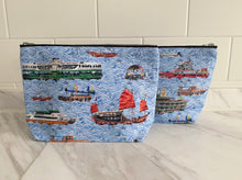 Load image into Gallery viewer, Pouch &quot;Hong Kong Boats&quot; P32
