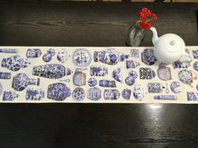 Load image into Gallery viewer, Table Runner &quot;Chinese Porcelain&quot; TR06
