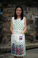 Load image into Gallery viewer, Apron &quot;Chinese Flasks&quot; A03
