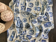 Load image into Gallery viewer, Scarf &quot;Chinese Porcelain&quot; S06
